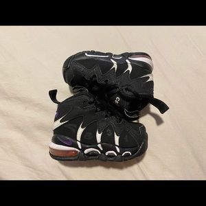 SOLD* Nike CB24 Boys 5c